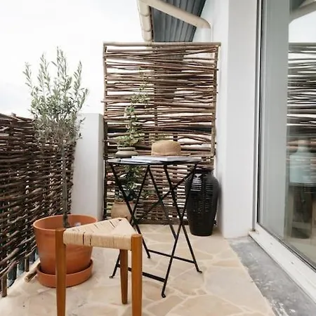 Design One Bedroom With Balcony דירה *