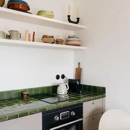 Design One Bedroom With Balcony Διαμέρισμα